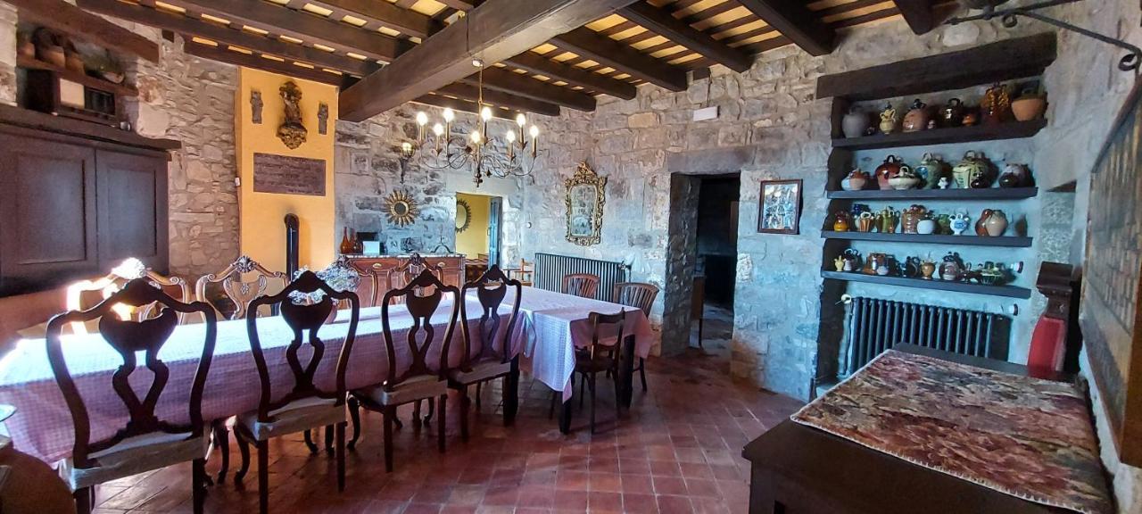 Castell De Llaes Villa Exterior foto