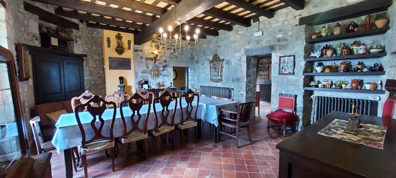 Castell De Llaes Villa Exterior foto